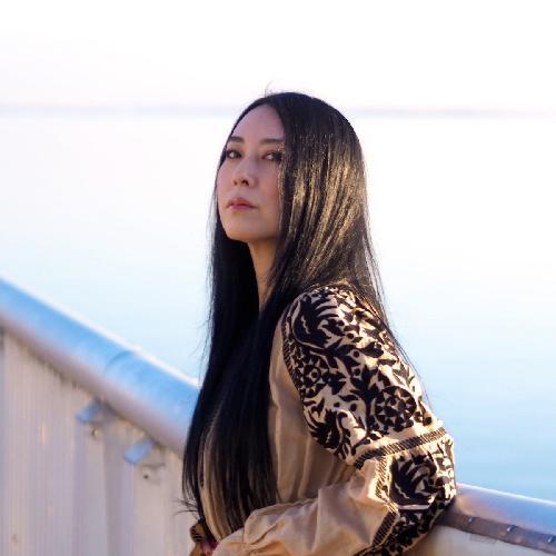 �V�쌎 PLUGLESS LIVE�u�A�}�m�̉��y���v