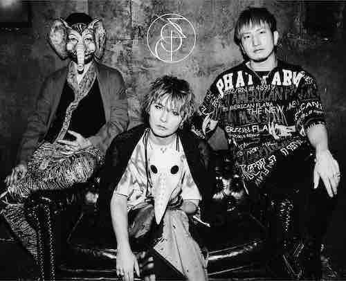 DUSTZ �X�g���[�~���O���C�u �wtrigger�x from eggman